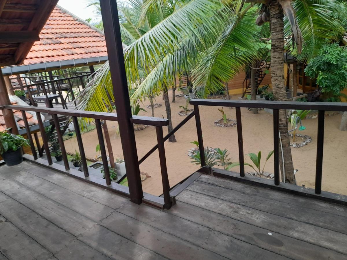 Golden Beach Chalets Аругам Бей Екстериор снимка