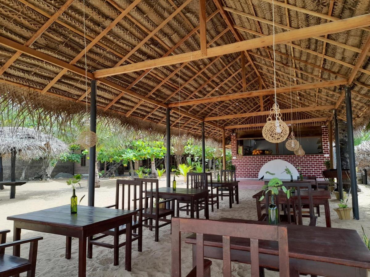 Golden Beach Chalets Аругам Бей Екстериор снимка