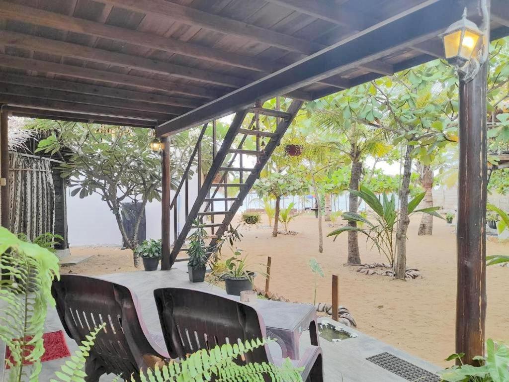 Golden Beach Chalets Аругам Бей Екстериор снимка